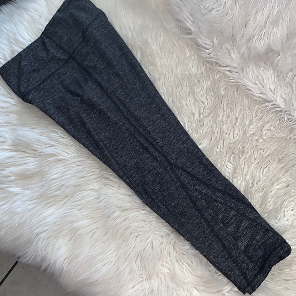 Athleta Capri legging as small